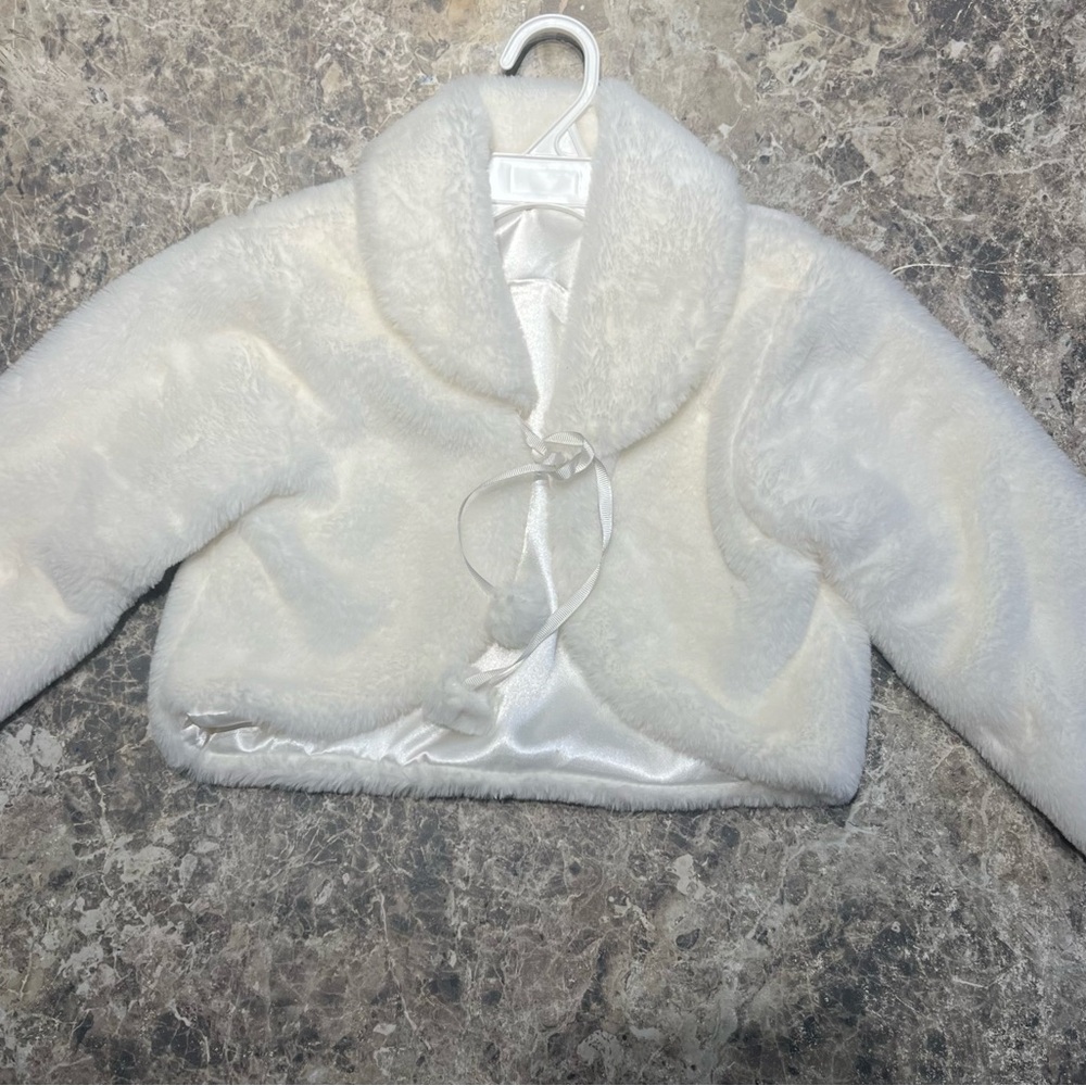 Shrug, girl medium (4-6 years)